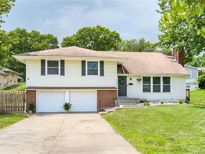 6502 N Main St, Gladstone, MO, 64118