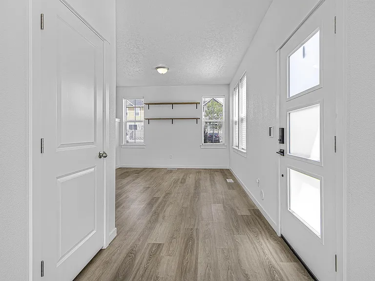 5987 S Jessenia Ln — Photo 12