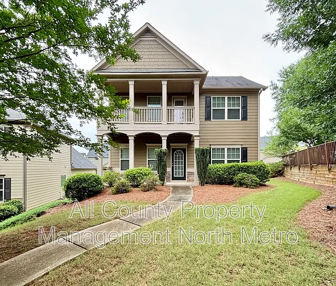 421 Parkstone Dr — Photo 1