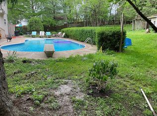 2004 Willowshade Ct, Saint Peters, MO 63376