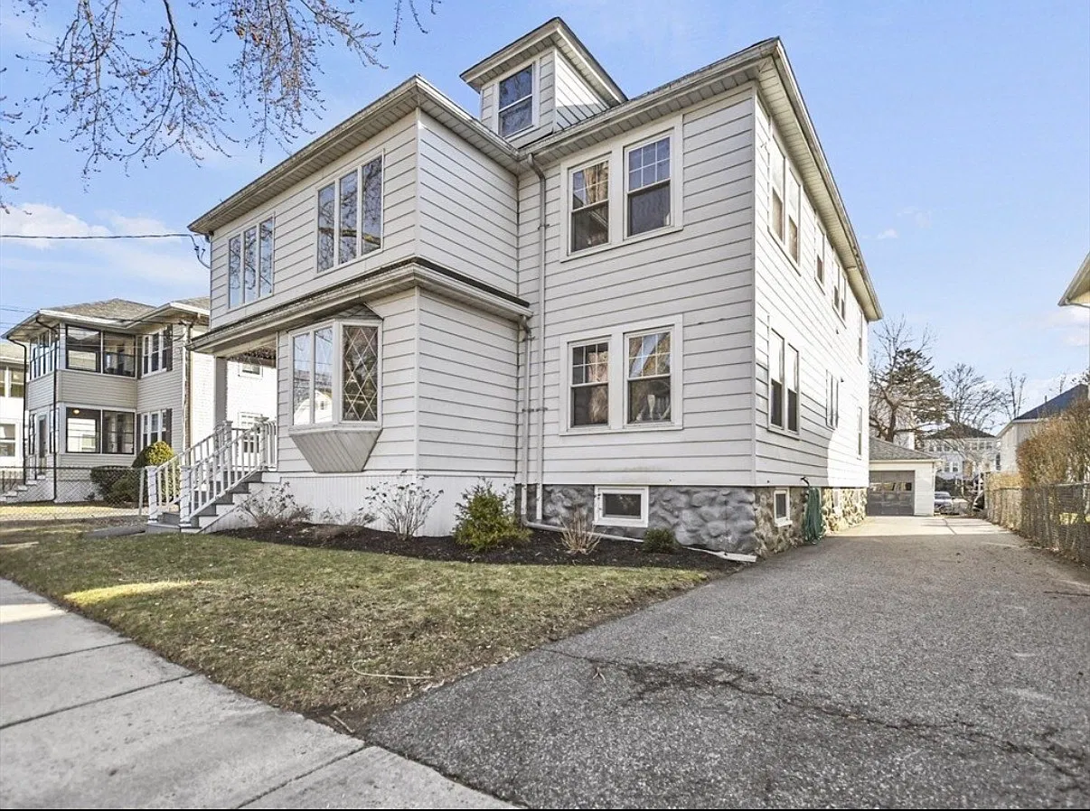 2 bed, $3,000 — Photo 1