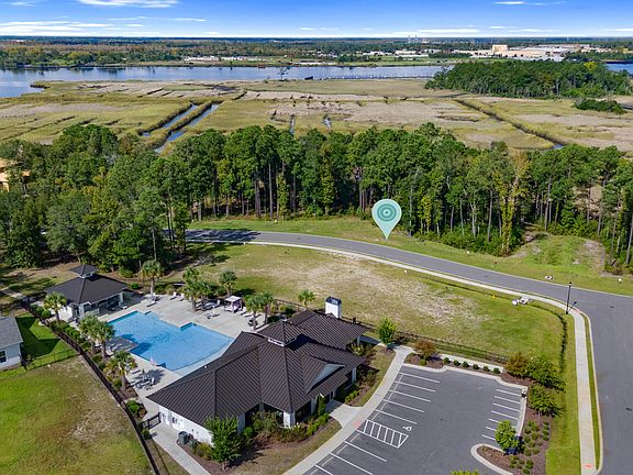 4th image of 1547 Riverview Terrace