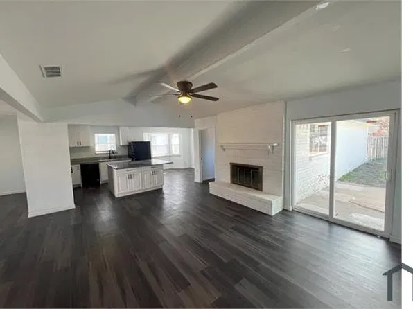 742 Royal Oaks Dr, Garland, TX 75040
