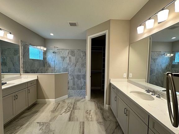 5th image of 10186 Crystal Isles Cir