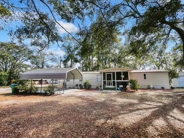 204 Carter Ave NE, Branford, FL 32008