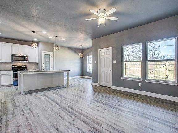 5th image of 2708 Berryhill Dr