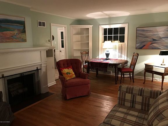 3rd image of 29 Arbor Dr