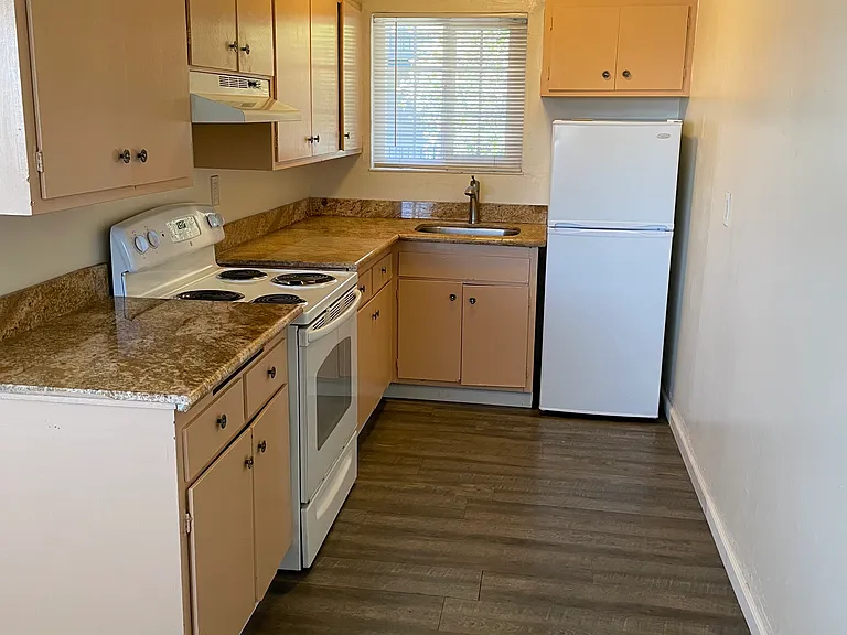 1605 8th Ave #110 — Photo 7