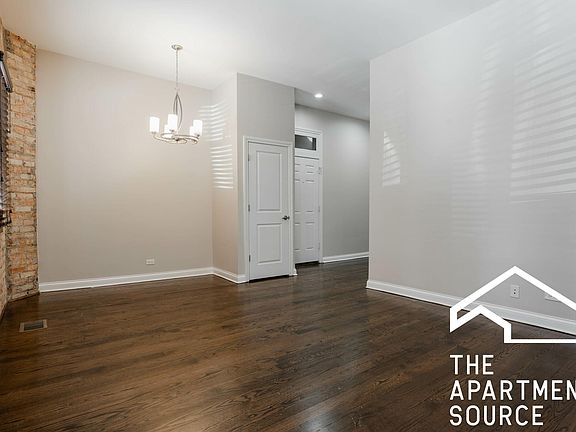 4th image of 1758 W Montrose Ave #1F