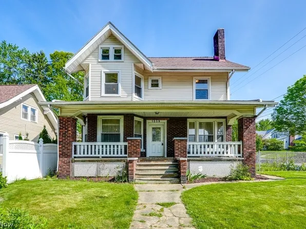 1539 Hillside Ter, Akron, OH 44305