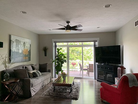 5th image of 8045 Amber Crest Dr SW