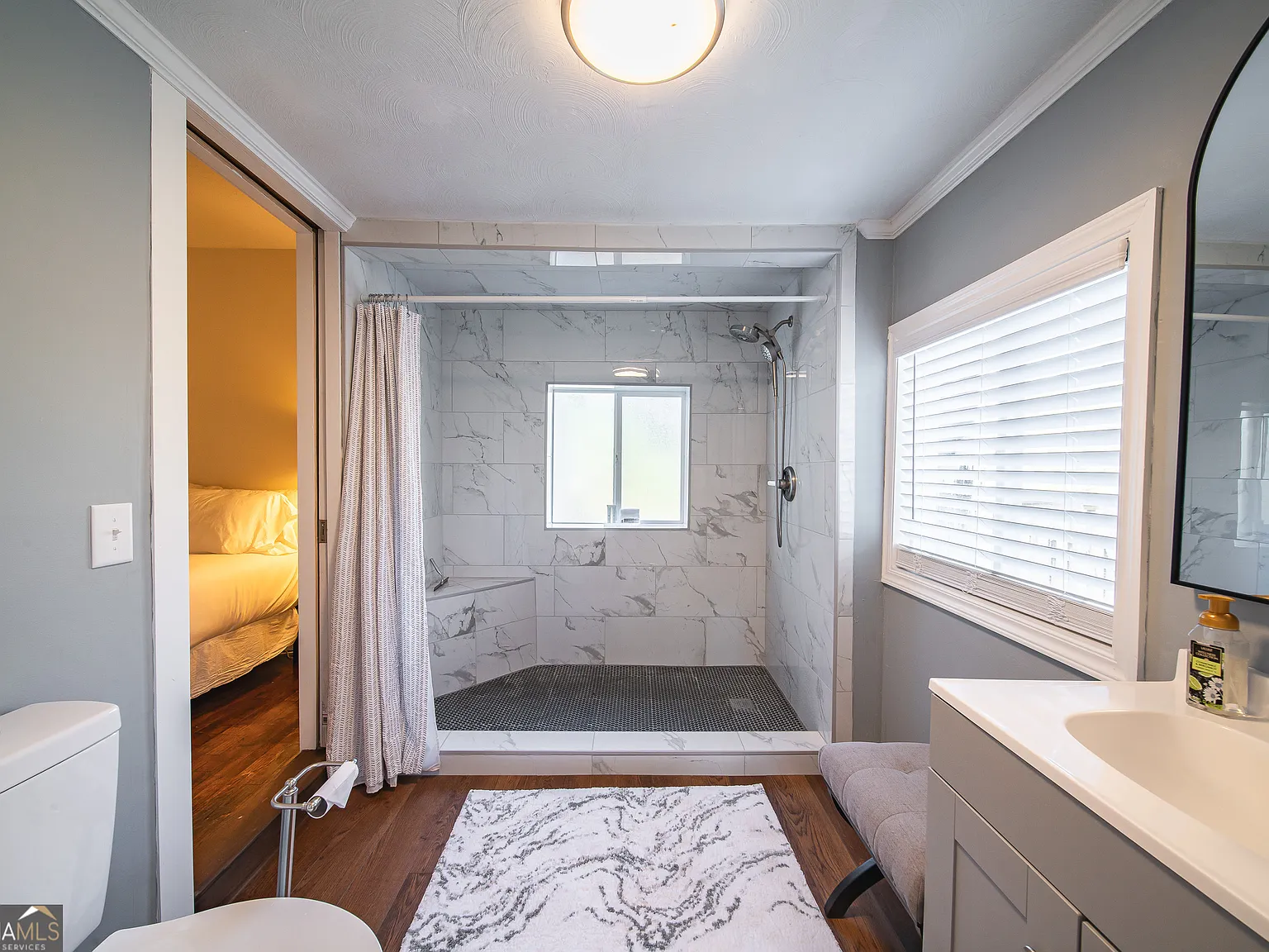 3 bed, 2.0 bath, $5,454 — Photo 3