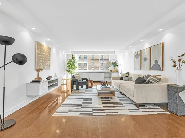 501 East 79th Street 5A image 2 of 12
