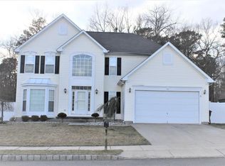 52 Timberline Rd, Bayville, NJ 08721