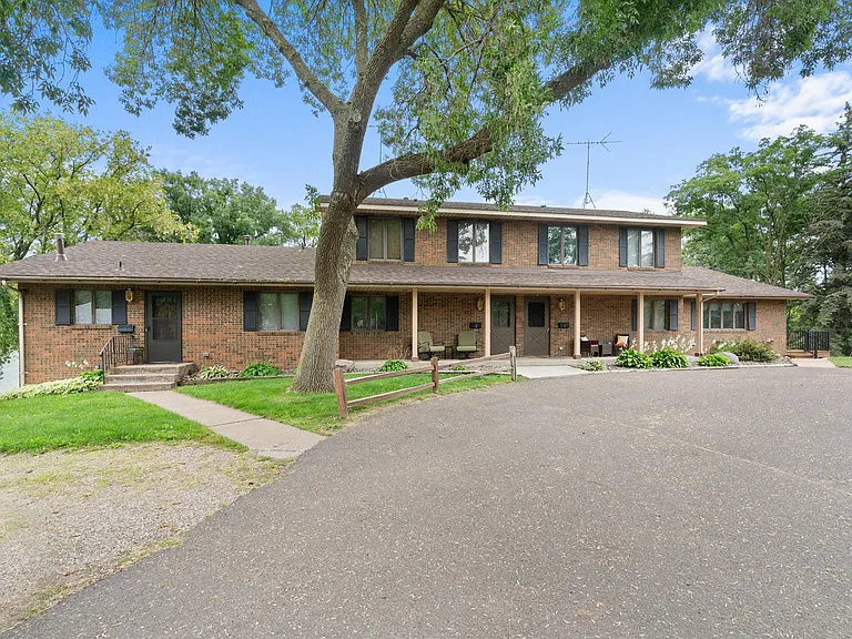 Part of a 4 unit townhome.
