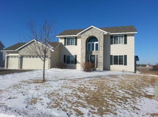 21458 Queen St NW, Elk River, MN 55330