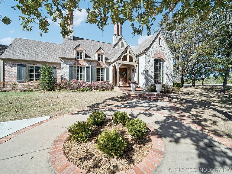 Listing photo 4