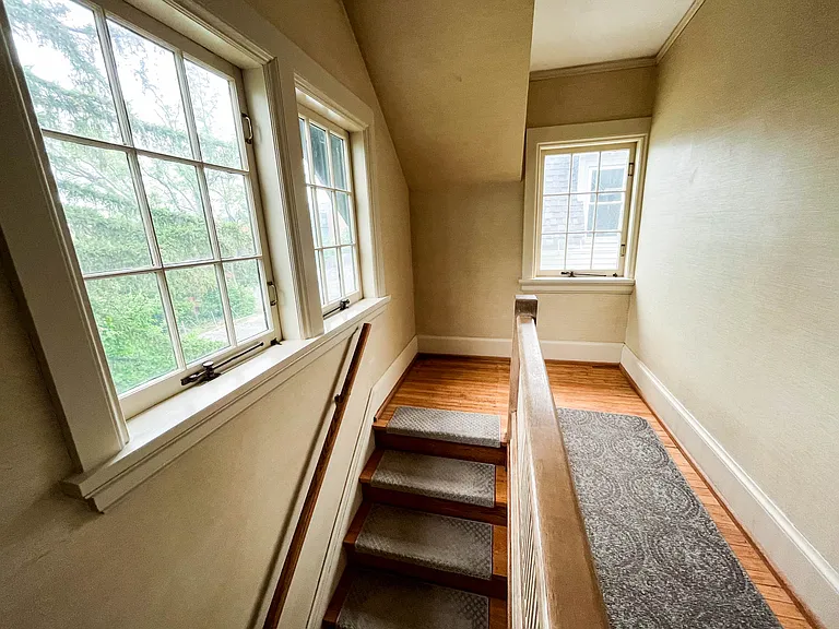 110 Linden Ave — Photo 29