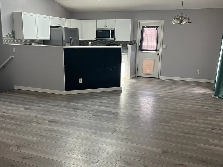 2145 Settlers Dr — Photo 3