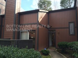 6121 Honeysuckle Ln, Charlotte, NC 28212