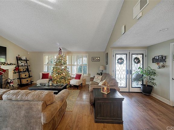 5th image of 28046 Foxlane Dr