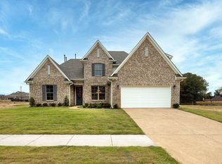 105 Valleyview Ln, Oakland, TN 38060