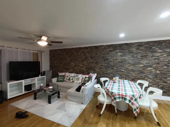 20-45 31st Street image 14 of 40