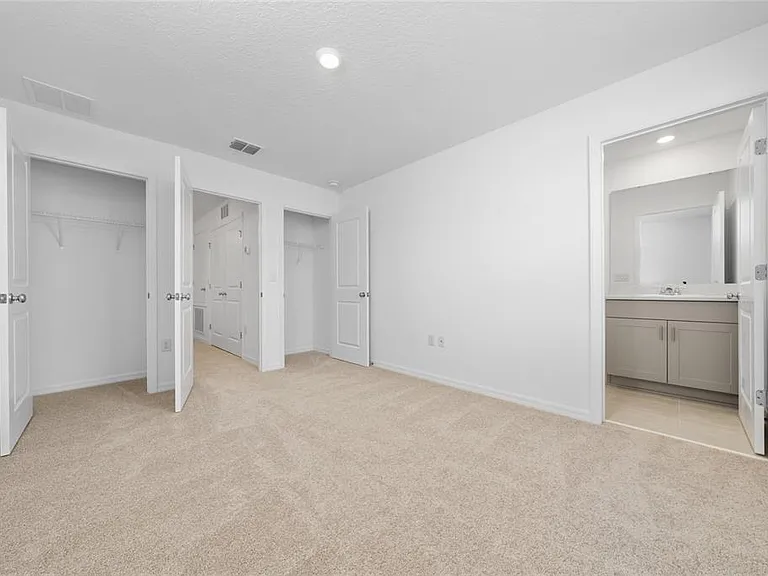 2916 Skyline Loop — Photo 16