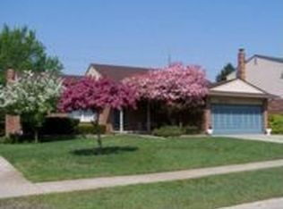 16559 Penn Dr, Livonia, MI 48154