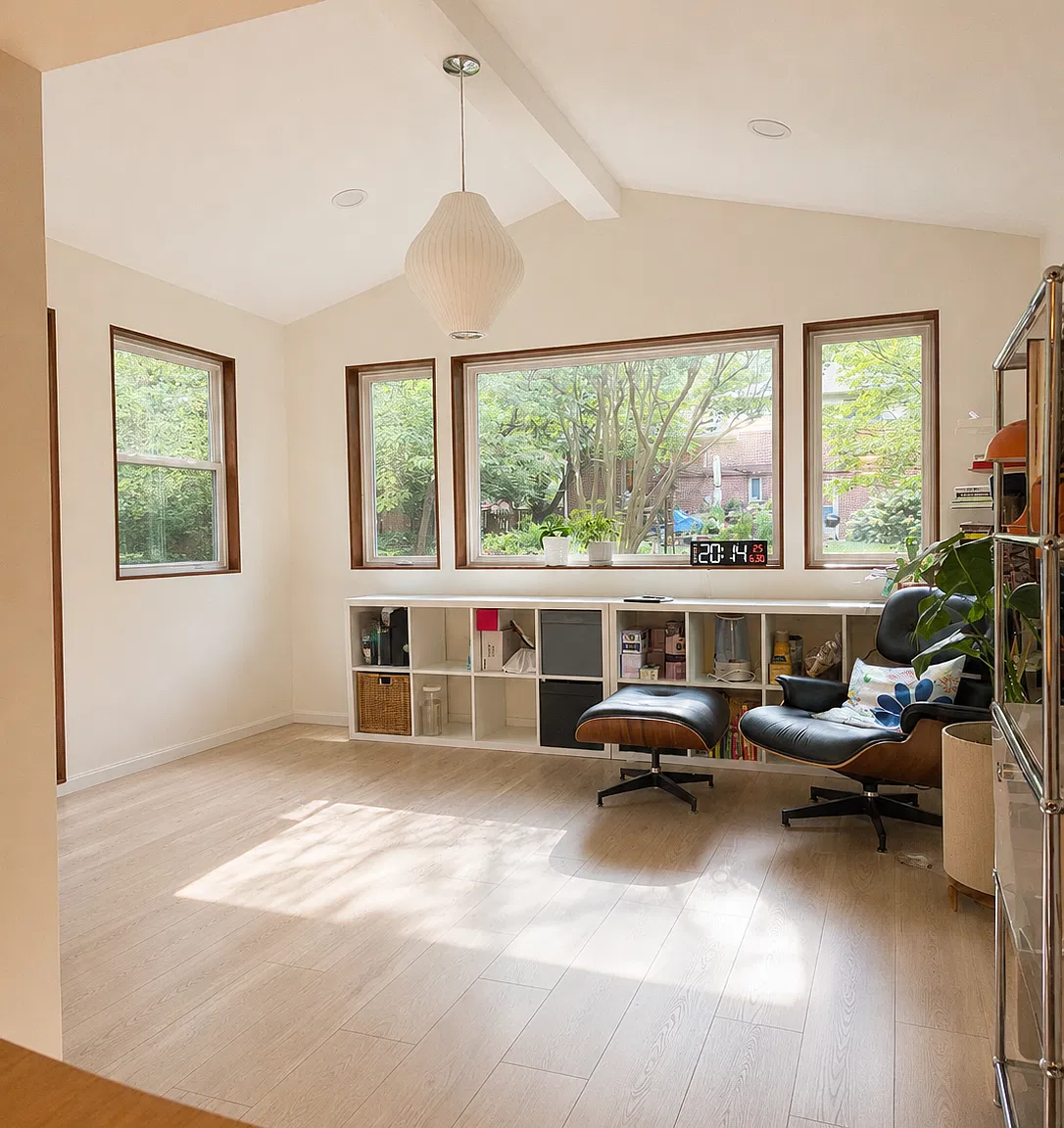 4 bed, 2028 sqft, $3,700 — Photo 1