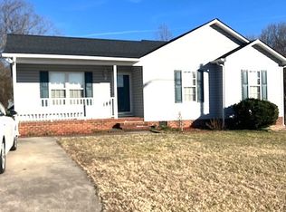 124 Chriswood Ave, Thomasville, NC 27360