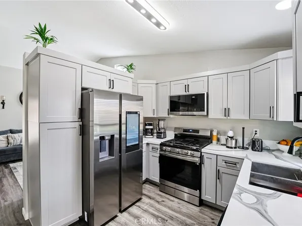 2350 Juneberry Ave, Hemet, CA 92545