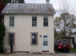132 S King St, Annville, PA 17003