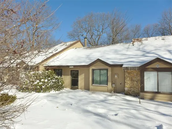 1459 Gebhart Ct, Hidden Valley, PA 15502
