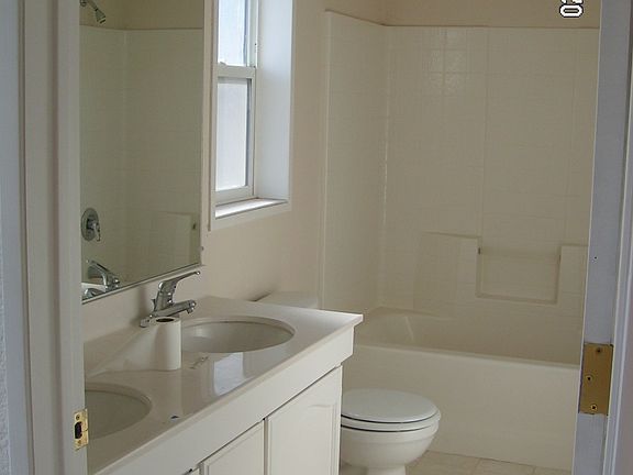 Main bathroom