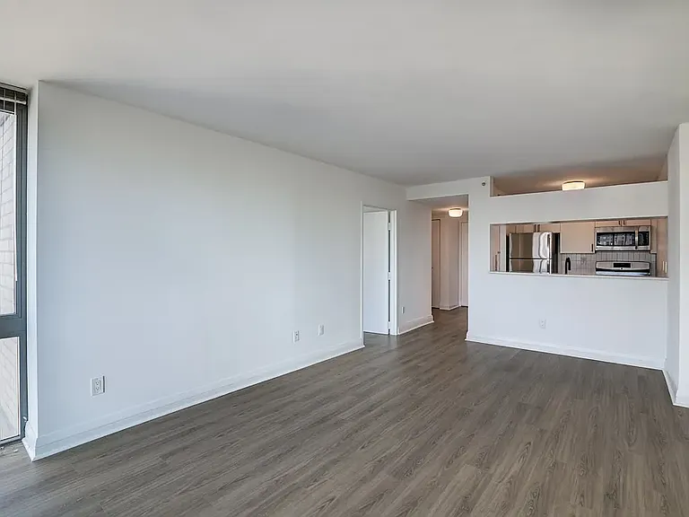 800 6th Ave #26D — Photo 5