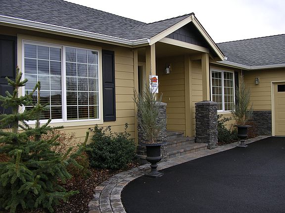 HiLine Model Home- Redmond, OR