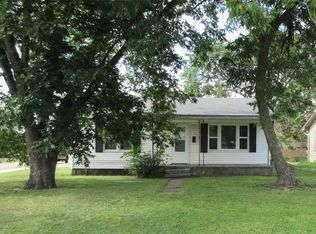 324 E Locust St, Tecumseh, OK 74873