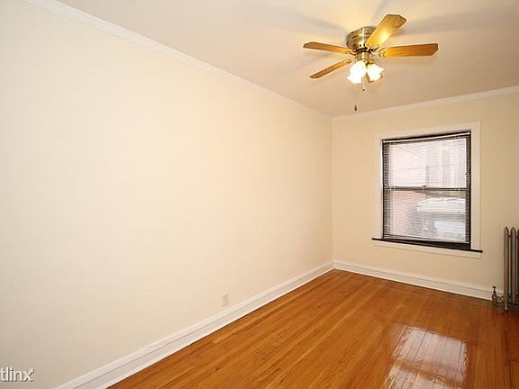 4th image of 2108 W Ainslie St Unit 2