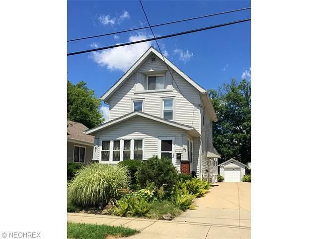 81 E Youtz Ave photo 1