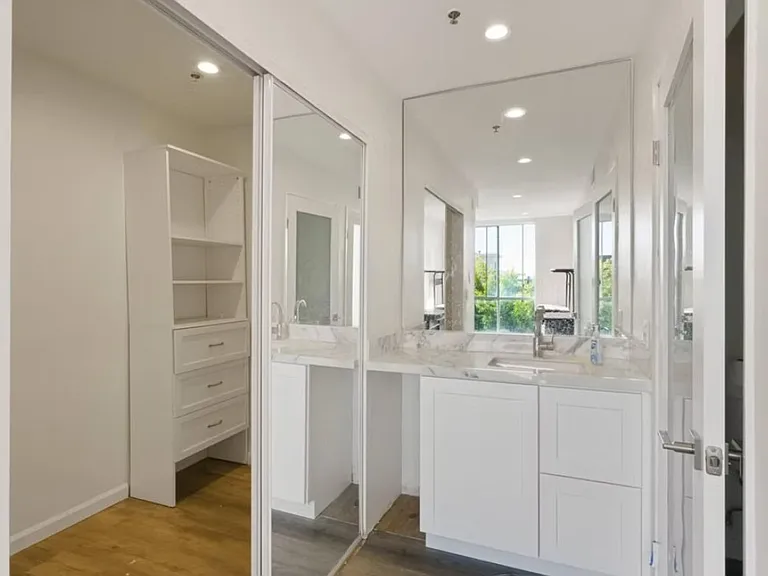 507 Glenrock Ave #103 — Photo 6