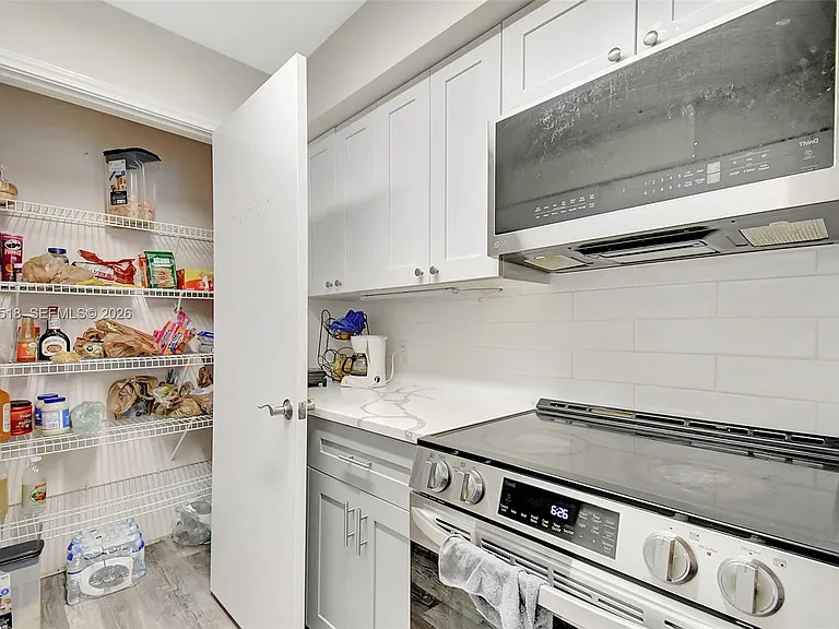 2445 NW 33rd St #1410 — Photo 13
