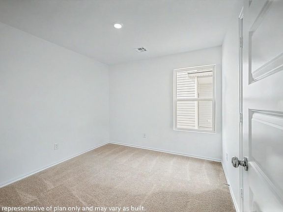 5th image of 3512 Maggie Rd