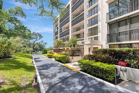 1st image of 220 BELLEVIEW BOULEVARD #203