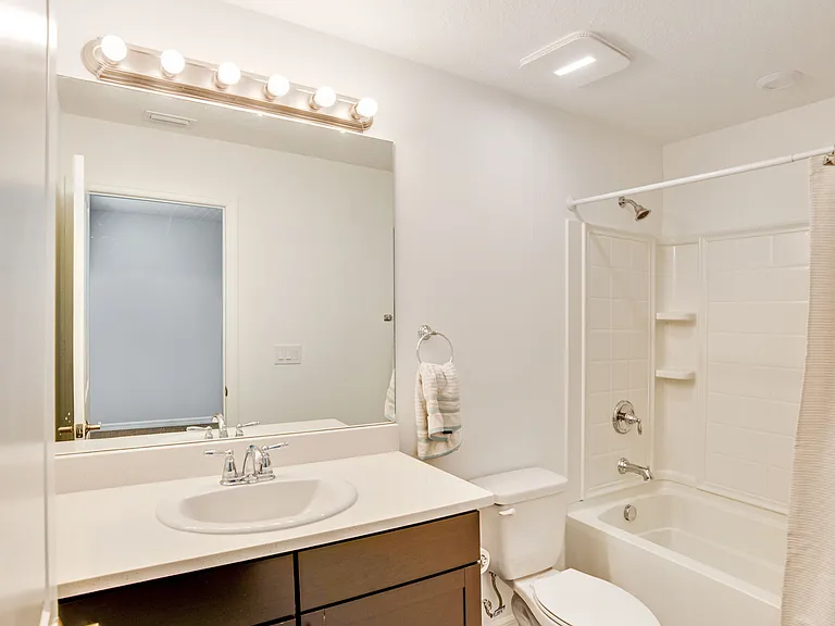 6362 Fairmont Ln — Photo 21