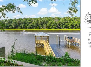 302 E Yacht Dr #4, Oak Island, NC 28465