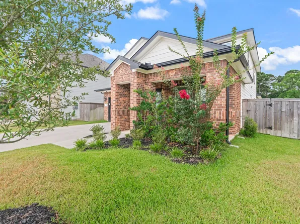 38527 Winding Meadows Dr, Magnolia, TX 77354
