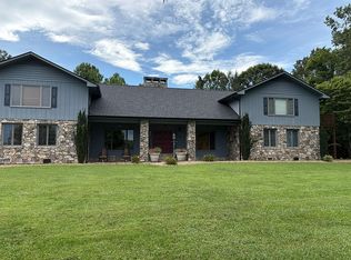 11 Fish Hatchery Rd, Marion, NC 28752