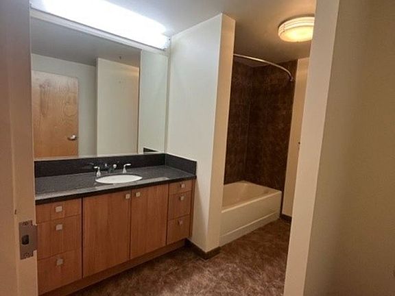 4th image of 1818 L St Unit 512