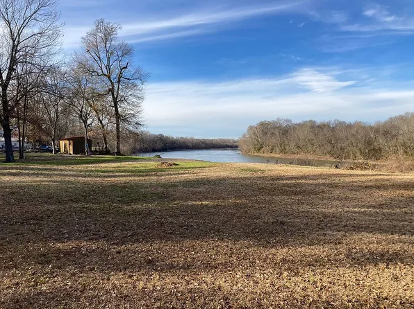 12899 Lackey Ln, Fosters, AL 35463